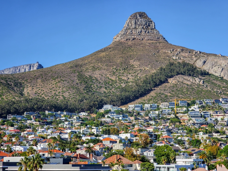 2 Bedroom Property for Sale in Sea Point Western Cape